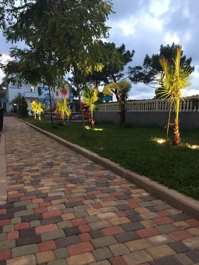Апартаменты Рядом с морем 1 Кобулети Экстерьер фото